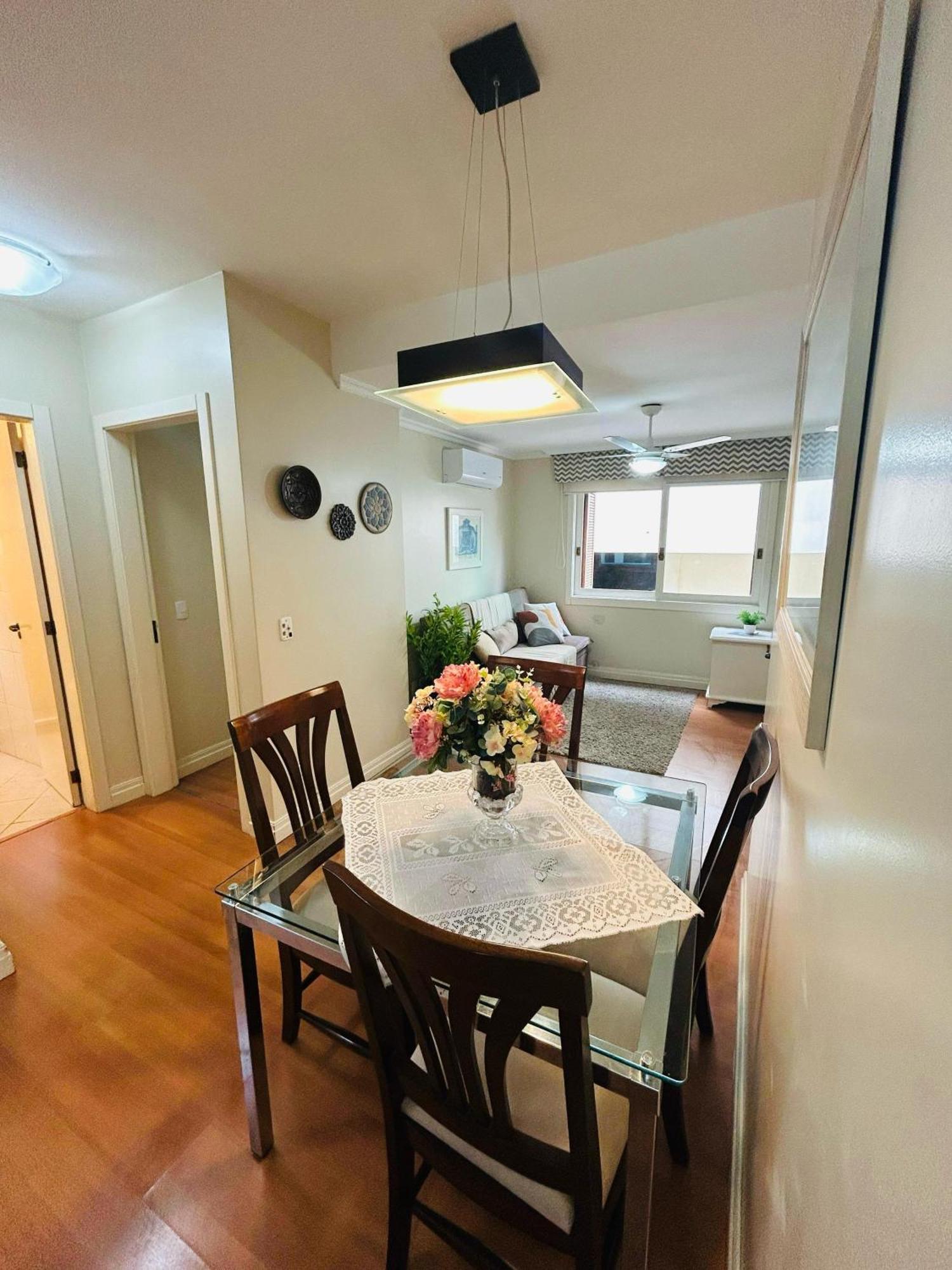 Em Gramado: 400m Da Rua Coberta! Apartamento *