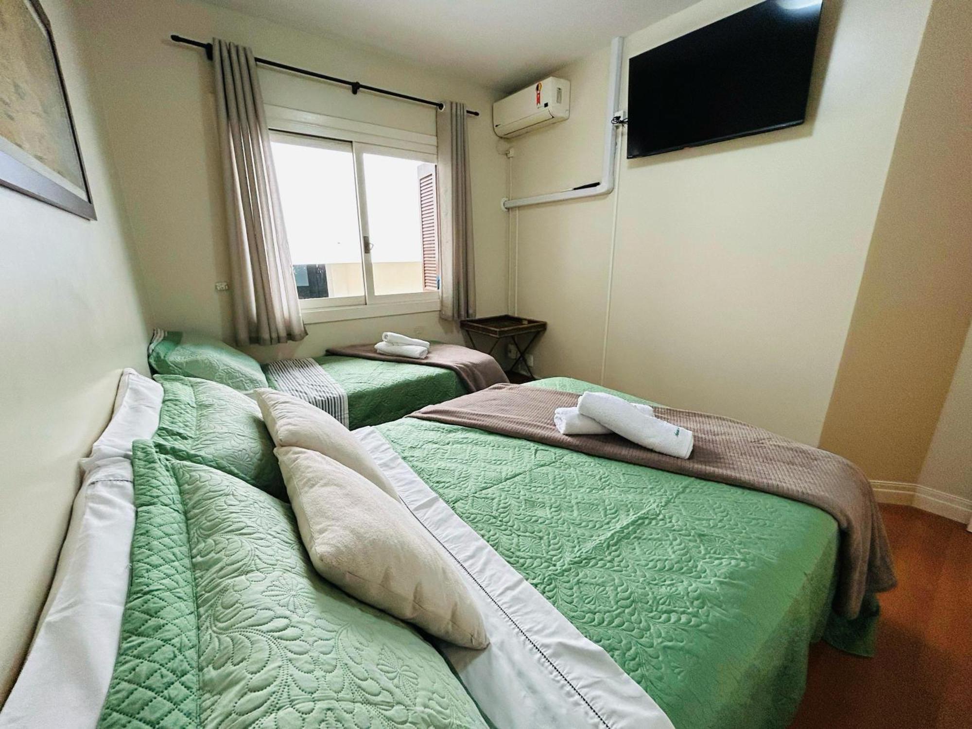 Apartamento Em Gramado: 400m Da Rua Coberta! Gramado